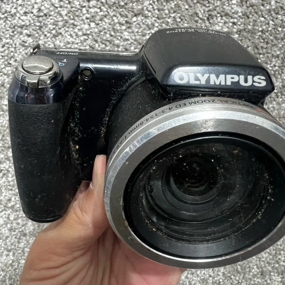 Olympus sp-815UZ 14 Megapixel Dogital Camera Untested